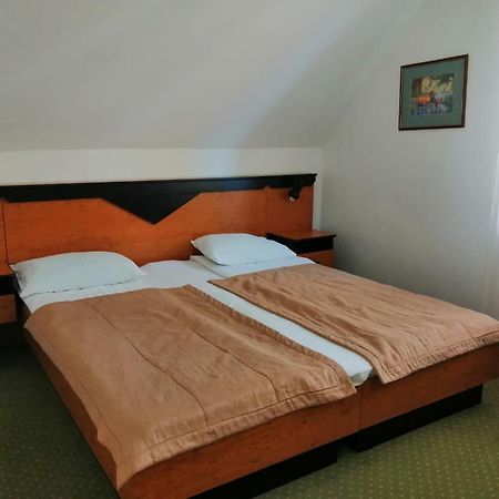 Pensiunea Colina Poiana Brașov Zewnętrze zdjęcie